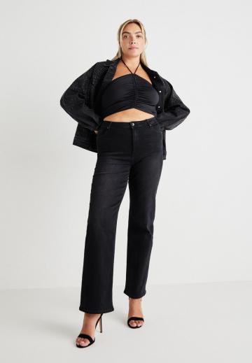 Прямые джинсы