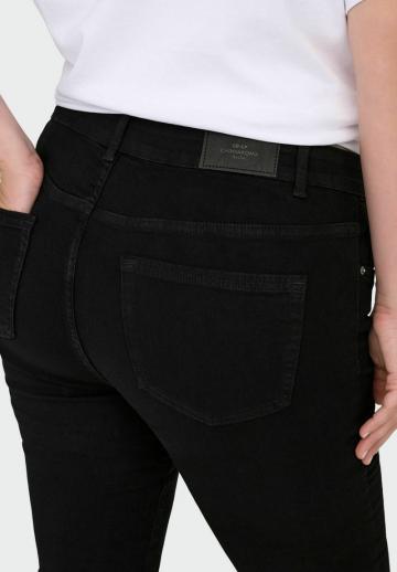 Узкие джинсы