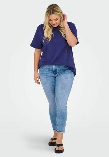 Короткие джинсы