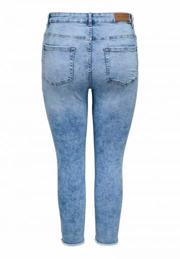 Короткие джинсы