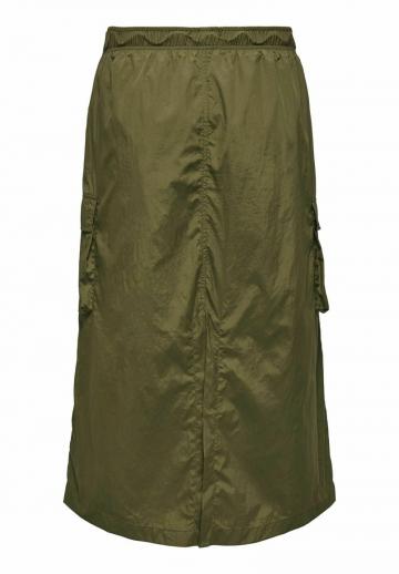 Юбка с накладными карманами