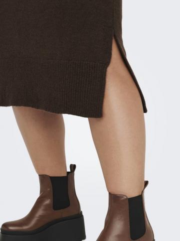 Вязаное платье