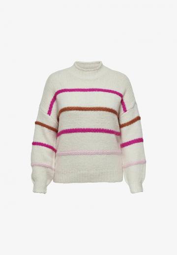 Пуловер в полоску