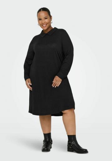 Вязаное платье