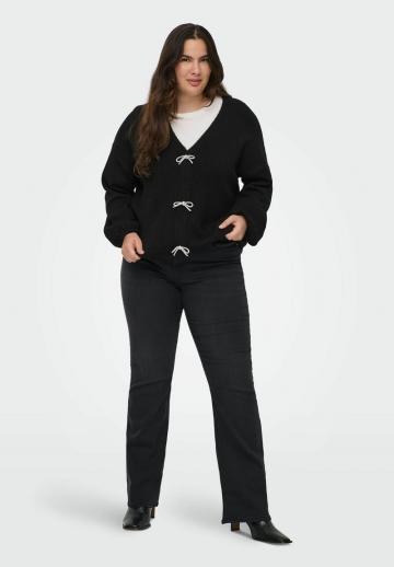 Пуловер с вырезом V