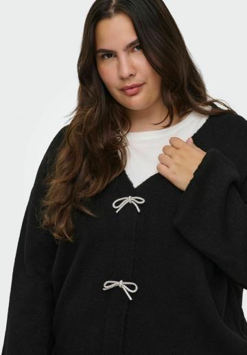 Пуловер с вырезом V