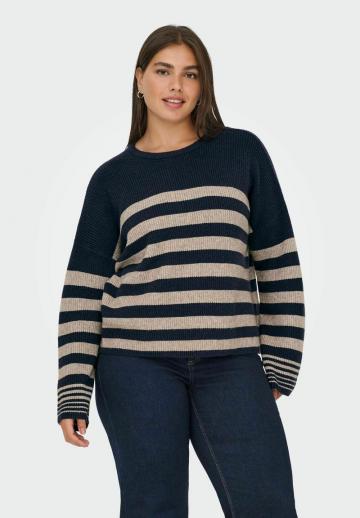 Пуловер в полоску