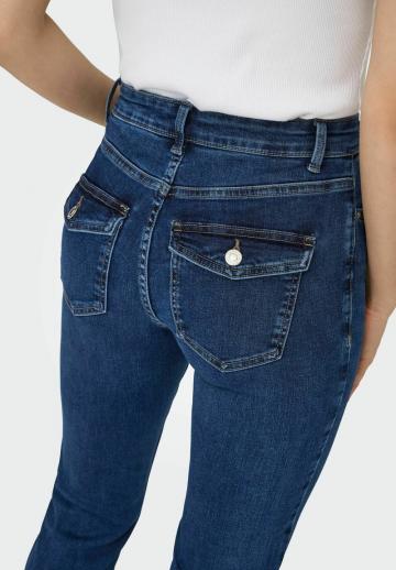 Клешеные джинсы