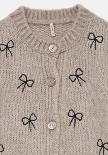 Вязаная кофта