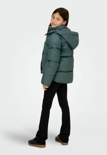 Зимняя куртка