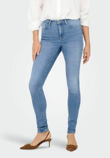 Узкие джинсы