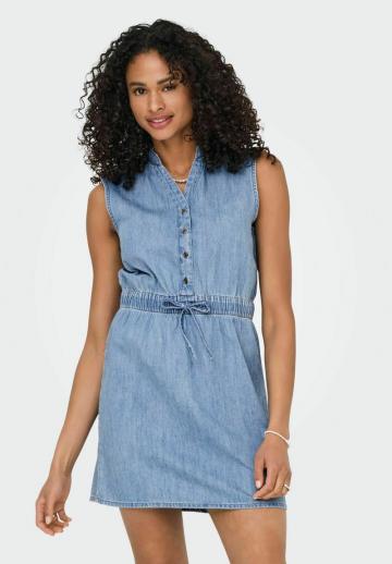 Джинсовая жилетка