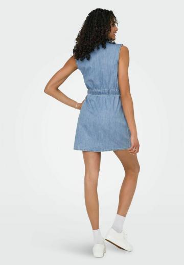 Джинсовая жилетка