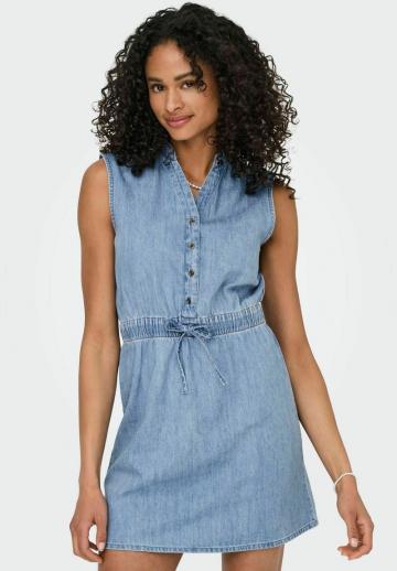 Джинсовая жилетка