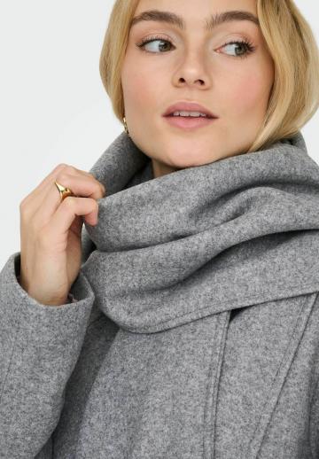 Шерстяное пальто