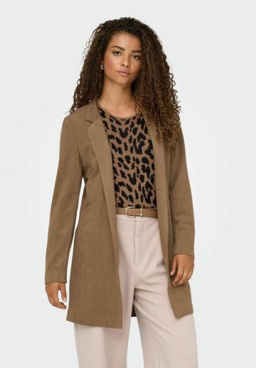 Короткое пальто