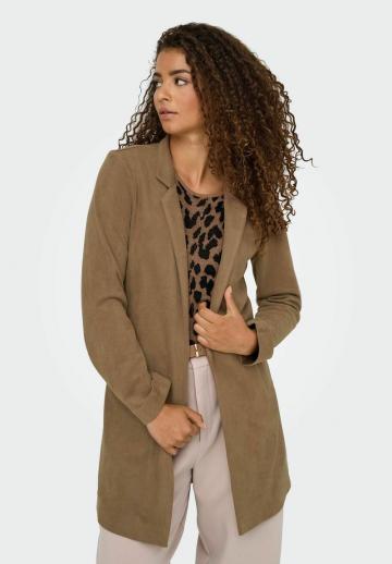 Короткое пальто