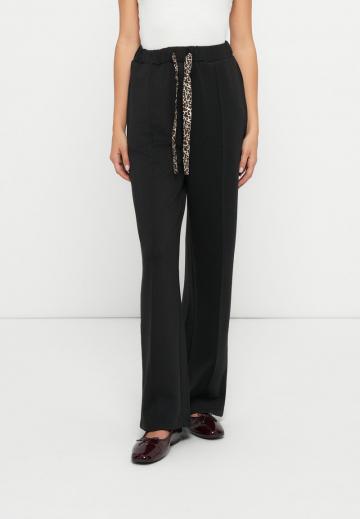 Спортивные штаны