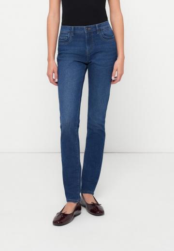 Узкие джинсы