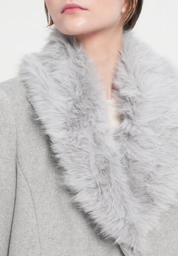 Шерстяное пальто