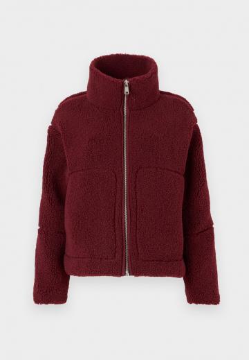 Флисовая куртка