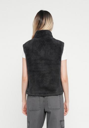 Пуховой жилет