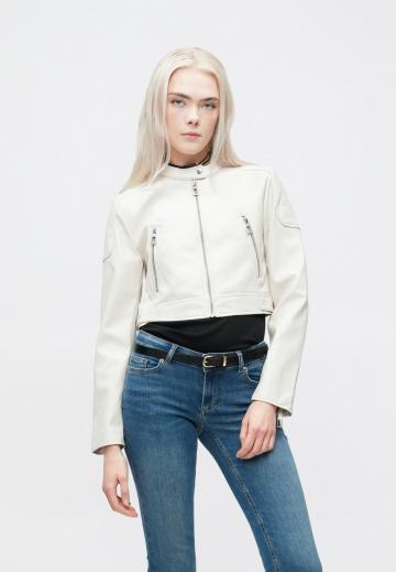 Короткая куртка