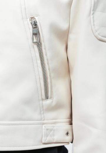 Короткая куртка