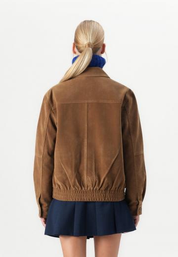 Куртка с накладнымит карманами