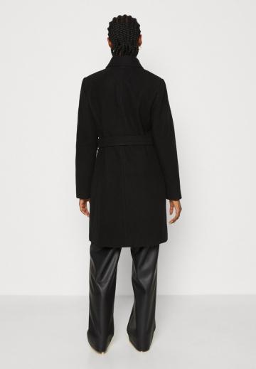 Шерстяное пальто