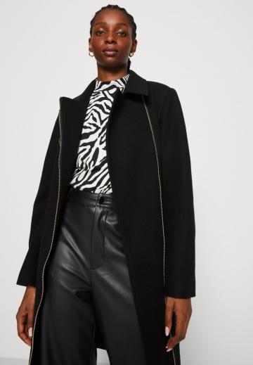 Шерстяное пальто