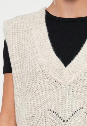 Пуловер без рукавов