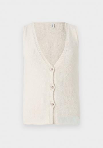 Джинсовая жилетка