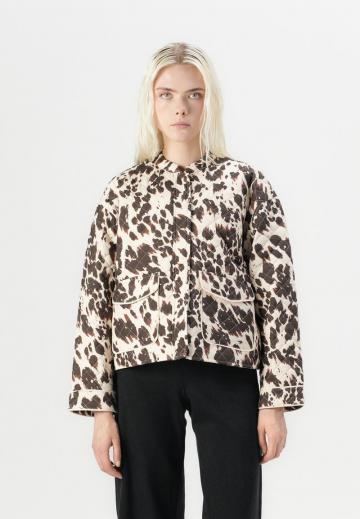 Жаккардовая вязаная кофта