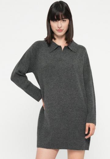 Вязаное платье