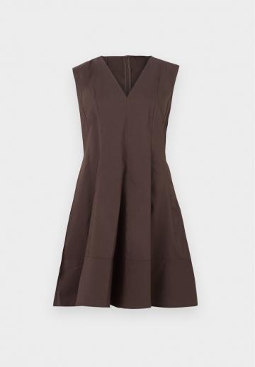 Короткое платье