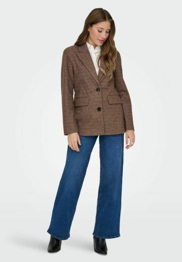 Короткое пальто