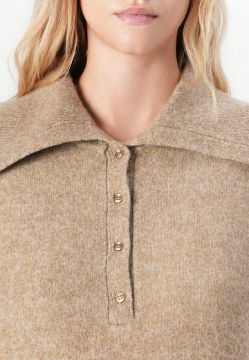 Пуловер с воротником поло