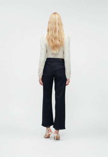 Свободные джинсы