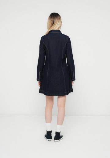 Короткое платье