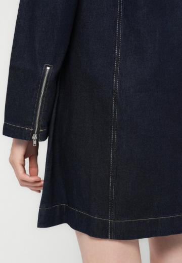 Короткое платье