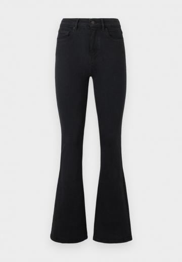 Клешеные джинсы