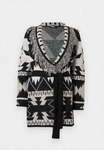 Жаккардовая кофта