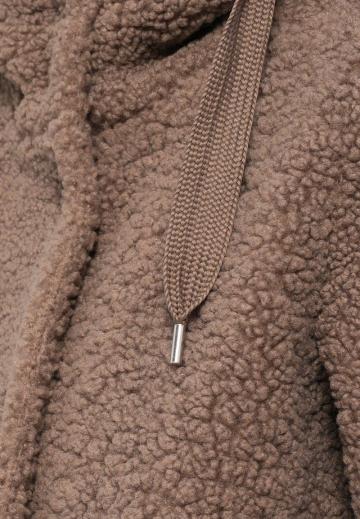 Короткое пальто