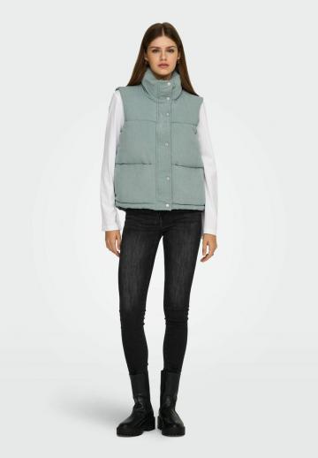 Вельветовая куртка