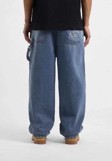 Прямые джинсы