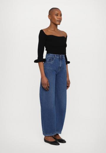 Джинсы бойфренда