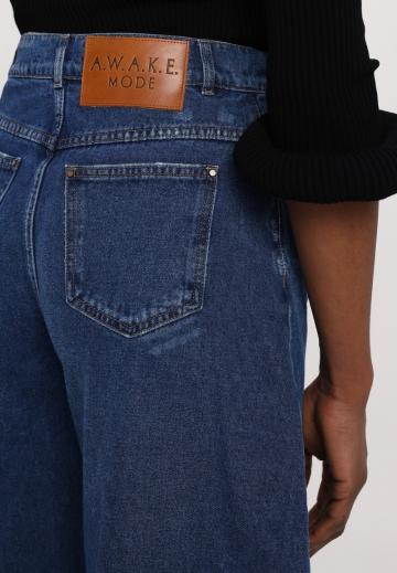 Джинсы бойфренда