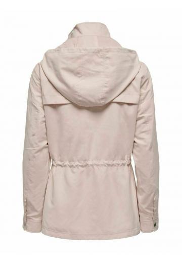 Куртка с накладнымит карманами