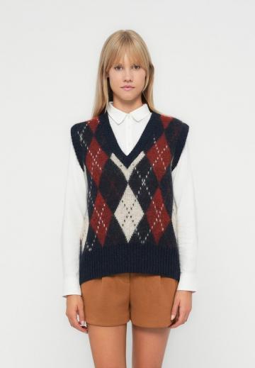 Пуловер без рукавов